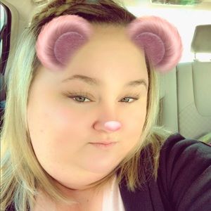 Meet your Posher, Melissa